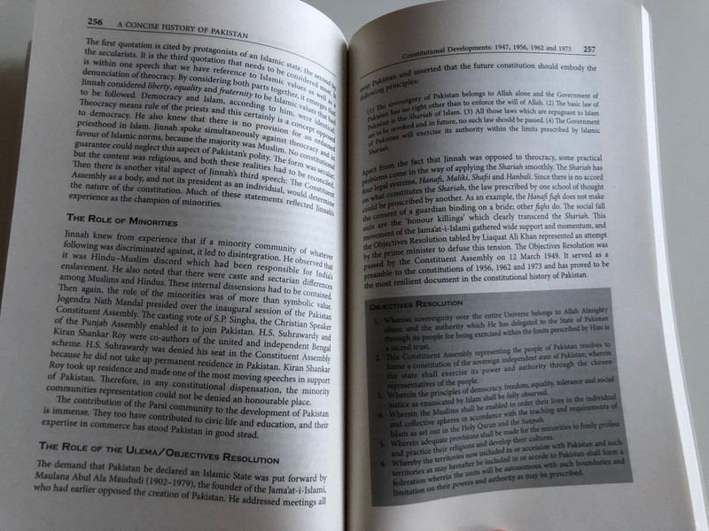 A Concise History of Pakistan by M.R. Kazimi / Oxford University Press 2019 / Oxford Pakistan Paperbacks / Ninth impression (9780199065127)