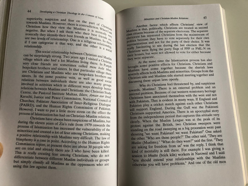 Developing Christian Theology in the Context of Islam by Christine Amjad-Ali / Christian Study Centre, Rawalpindi 1996 / Paperback / A Report of the Silver Jubilee Seminar held at the Christian Study Centre, Rawalpindi, Pakistan, November 22-27, 1993 (DevelopingChristianTheology)