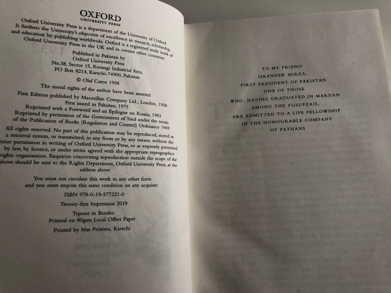 The Pathans by Sir Olaf Caroe / With an epilogue on Russia / Oxford in Asia Historical Reprints / Oxford University Press 2019 / Hardcover (978-0195772210)