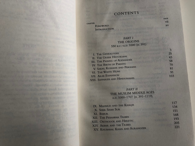 The Pathans by Sir Olaf Caroe / With an epilogue on Russia / Oxford in Asia Historical Reprints / Oxford University Press 2019 / Hardcover (978-0195772210)