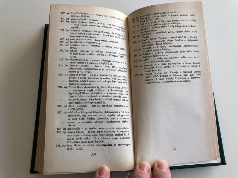 A királyné nyaklánca by Szerb Antal / Magvető könyvkiadó 1963 / Illustrated by Gyulai Líviusz / Hardcover / The Queen's Necklace (AKirálynéNyaklánca)