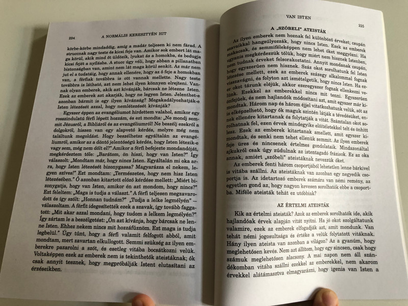 A Normális Keresztyén Hit by Watchman Nee / Isten és élet - Krisztusban / Hungarian edition of The Normal Christian Faith / Living Stream Ministry 1999 / Az Élet Folyama Alapítvány / Paperback (9780736305617)