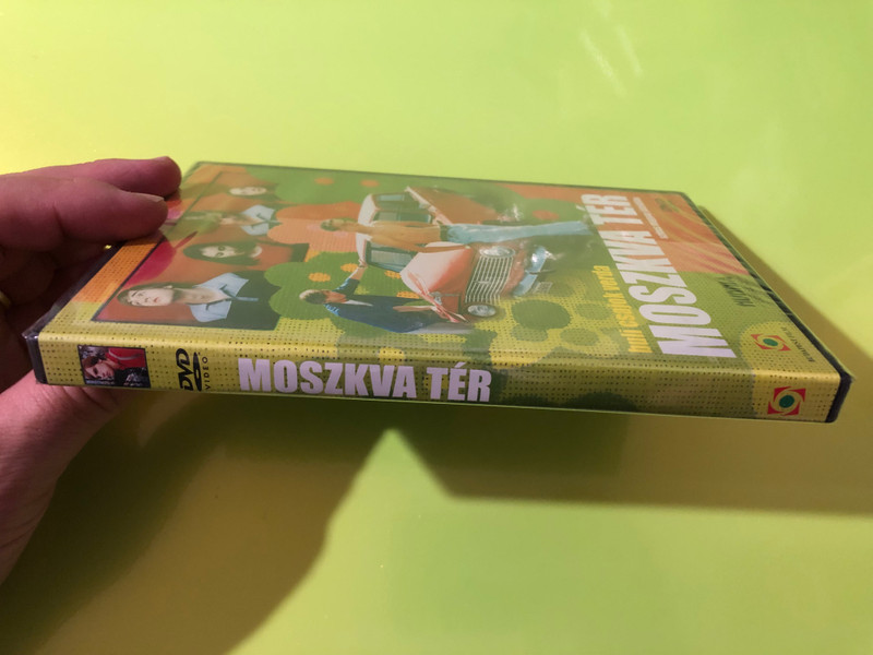 Moszkva Tér DVD 2001 Moscow Square / Directed by Török Ferenc / Starring: Karalyos Gábor, Pápai Erzsi, Balla Eszter, Csatlós Vilmos, Jávor Bence 