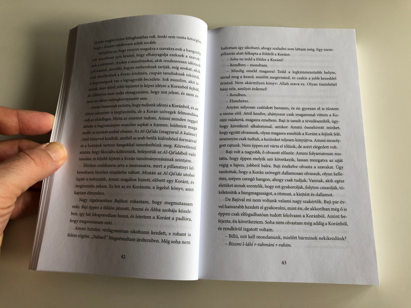 Allahot kerestem, Jézusra találtam by Nabeel Qureshi / Hungarian edition of Seeking Allah, Finding Jesus / New York Times Bestseller / Koinónia kiadó / Immanuel (9789731652108)