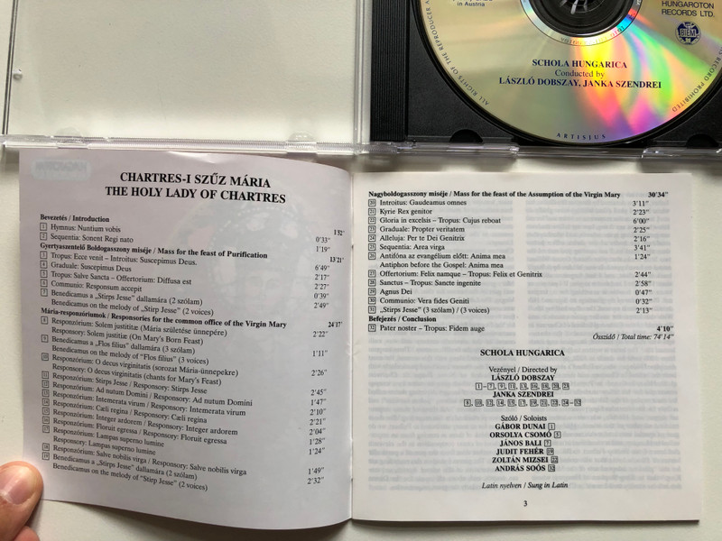 The Holy Lady of Chartres - Schola Hungarica / Conducted by Laszlo Dobszay, Janka Szendrei / Hungaroton Classic Audio CD 2000 Stereo / HCD 31922