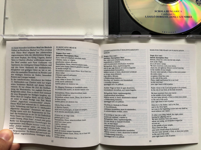 The Holy Lady of Chartres - Schola Hungarica / Conducted by Laszlo Dobszay, Janka Szendrei / Hungaroton Classic Audio CD 2000 Stereo / HCD 31922