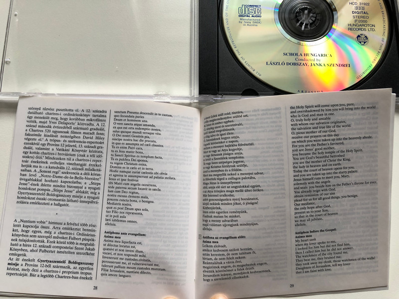 The Holy Lady of Chartres - Schola Hungarica / Conducted by Laszlo Dobszay, Janka Szendrei / Hungaroton Classic Audio CD 2000 Stereo / HCD 31922