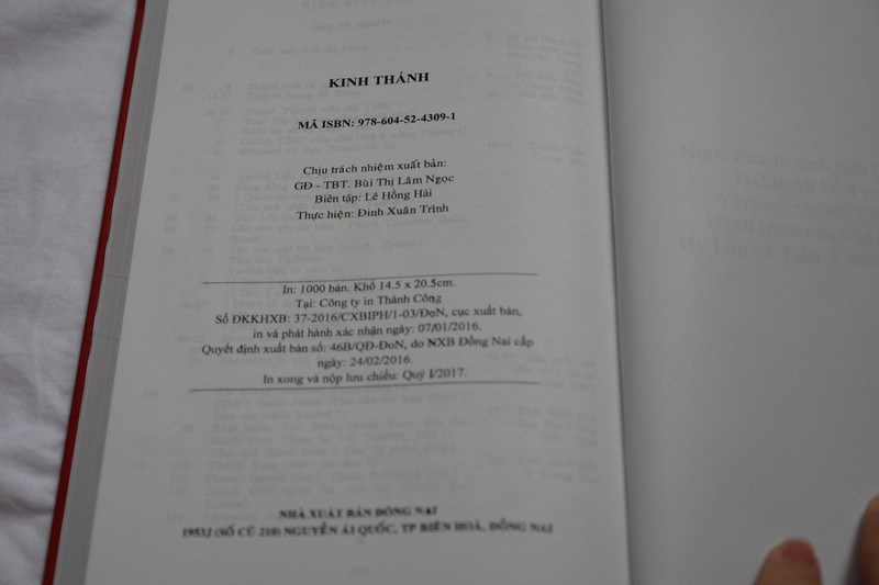 Kinh Thánh Tán Uóc / Vietnamese New Testament / Hardcover 2017 / With Parallel passages on the margins (9786045243091)