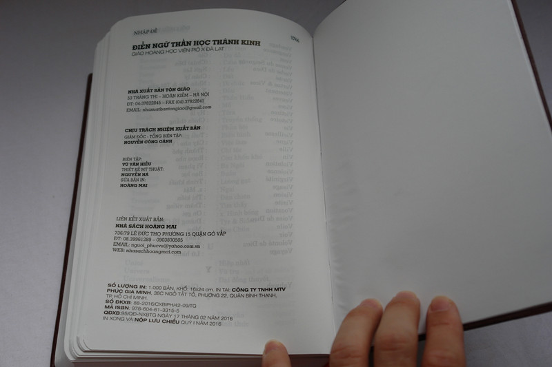 Điển ngữ thần học thánh kinh by Nguyen van ban Phap ngu / Vietnamese Dictionary of Biblical Theology / Vinyl Bound 2016 (9786046133155)