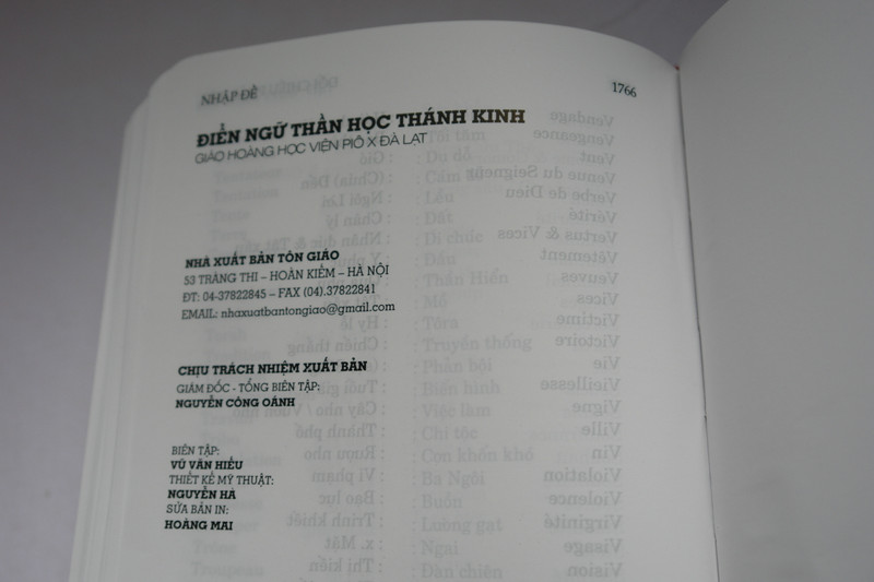 Điển ngữ thần học thánh kinh by Nguyen van ban Phap ngu / Vietnamese Dictionary of Biblical Theology / Vinyl Bound 2016 (9786046133155)