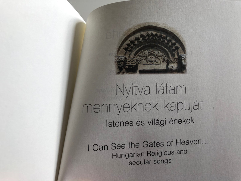 Sebestyén ‎Márta – Nyitva latam mennyeknek kapujat = I Can See The Gates Of Heaven... / Viva La Musica ‎Audio CD 2008 / SM 001