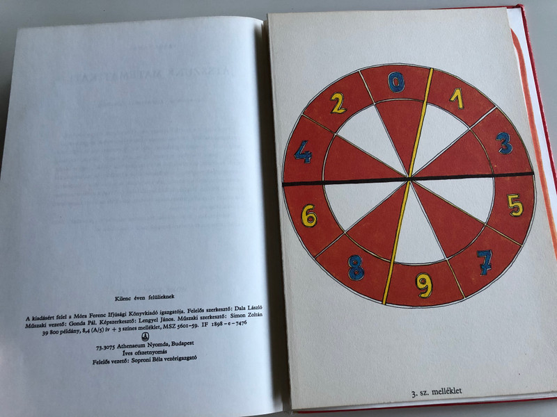 Játsszunk matematikát! by Varga Tamás / Let's play maths! Hungarian language book for children age 9 and up / Folyamatábrák, lyukártyák, valószínűség / Flow charts, punch cards, probability / Móra könyvkiadó 1974 (9631101185)