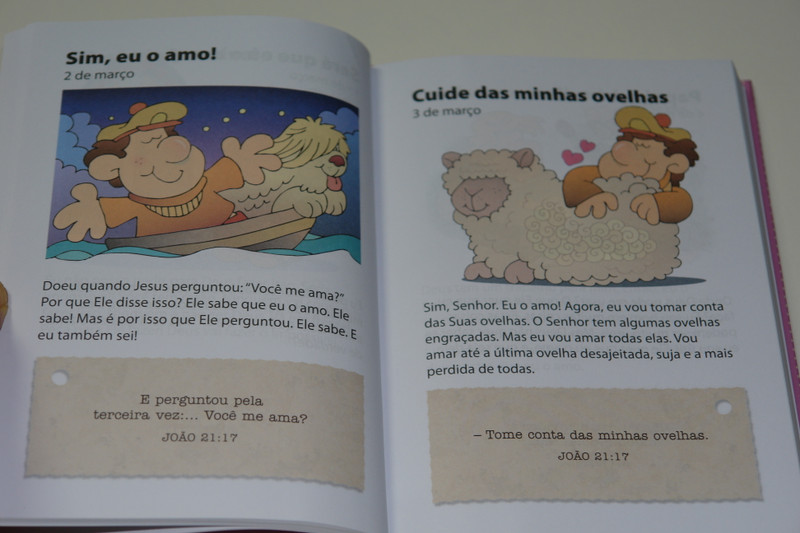 Jesus Wants All of Me by Phil A. Smouse / Portuguese Language Edition For Girls / Tudo Para Ele. Jesus Quer Tudo de Mim Em Portugues do Brasil (9781604859966)