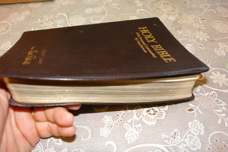 Holy Bible with Personal Commentary by Oral Roberts / Genuine Leather Bound - King James Version with Concordance 