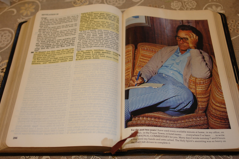 Holy Bible with Personal Commentary by Oral Roberts / Genuine Leather Bound - King James Version with Concordance 