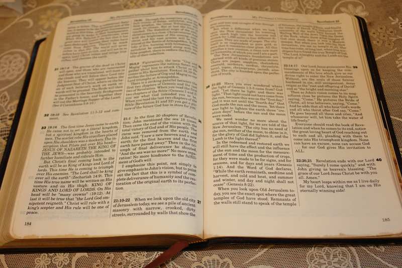 Holy Bible with Personal Commentary by Oral Roberts / Genuine Leather Bound - King James Version with Concordance 