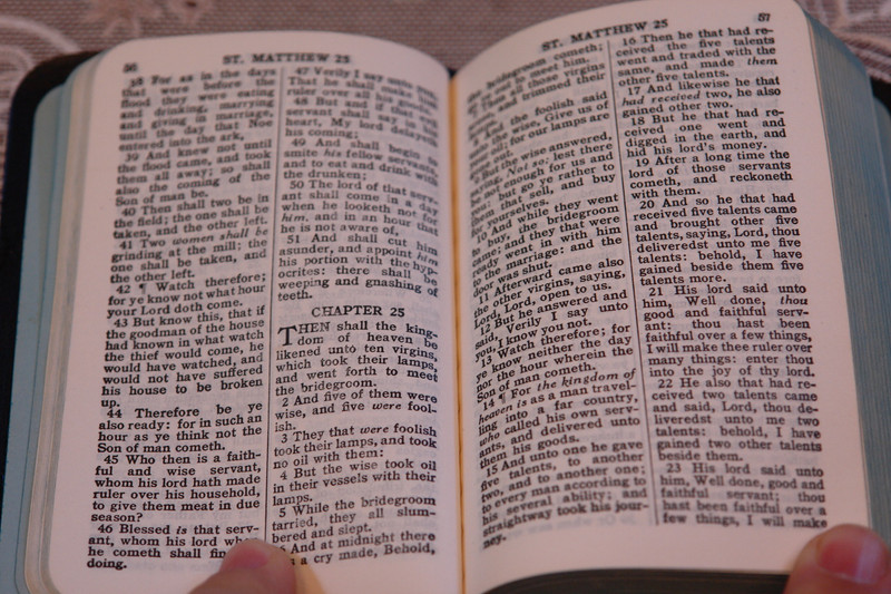 Pocket Size New Testament from 1966 / King James Version B235 Series Leather Bound