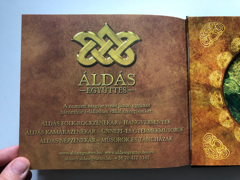 A Magyar nemzeti zene emlékkönyve I. CD-vel by Szendrey Marót Ervin / Áldás Együttes / Hungarian national folk music memory book vol 1. with Audio CD / Áldás kiadó Audio CD 2016 (9786158062701)