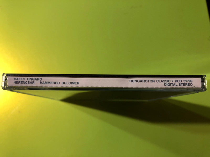 ''Ballo Ongaro'' - Picchi, Haydn, Weber, Brahms, Sarasate, Ruzitska, Farkas, Gyore / Viktoria Herencsar, Hungarian hammered dulcimer / Hungaroton Classic Audio CD 1998 Stereo / HCD 31799 (5991813179920)