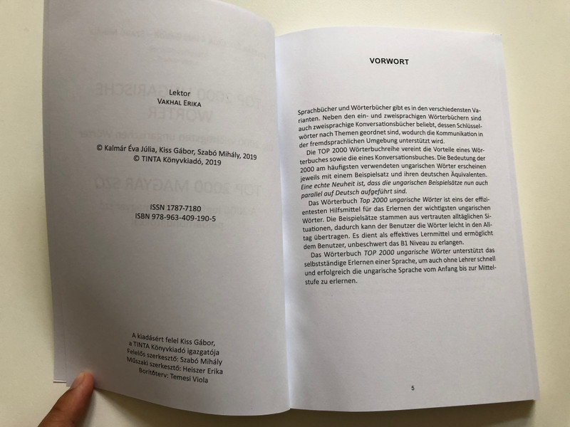 Top 2000 ungarische Wörter / A 2000 legfontosabb magyar szó példamondatokkal / Kalmár Éva Júlia, Kiss Gábor, Szabó Mihály / Tinta Könyvkiadó (9789634091905)