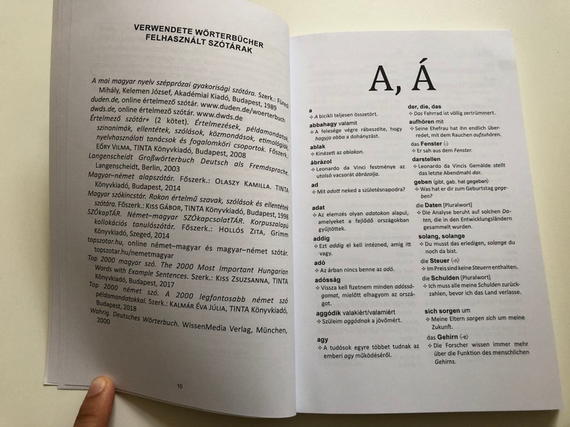 Top 2000 ungarische Wörter / A 2000 legfontosabb magyar szó példamondatokkal / Kalmár Éva Júlia, Kiss Gábor, Szabó Mihály / Tinta Könyvkiadó (9789634091905)