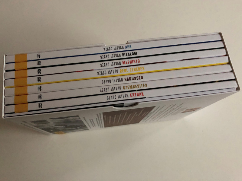 Szabó István rendezői válogatás - 7 DVD Collector's Box 2020 / 1. Father 2. Bizalom 3. Mephisto 4. Colone Redl 5. Hanussen 6. Taking Sides 7. Bonus features / 1. Apa 2. Bizalom 3. Mephisto 4. Redl ezredes 5. Hanussen 6. Szembesítés 7. Extrák 
Made in Hungary
UPC 5999887816550