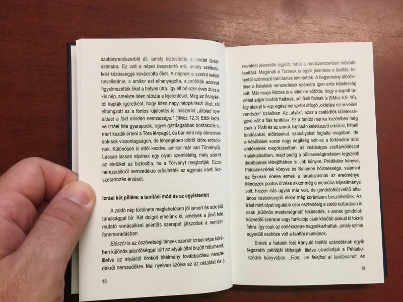 Keresztyén értékek az európai kultúrában by Gaál Botond / Christian values in Europe's culture / Földrészünk szellemi örökségének történeti áttekintése keresztyén nézőpontból / Hardcover / Debrecen-Nagytemplomi Református Egyházközség 2020 (9786158084413)