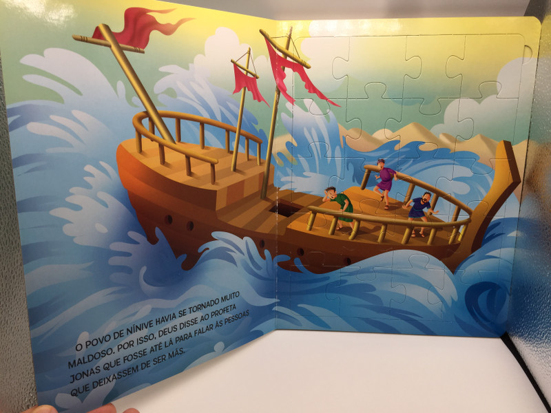 Jonas - Portuguese language Bible Puzzle book / Contm 4 quebra-cabecas para voce se divertir / Ciranda Cultural 2013 / Board book (9788538044024)