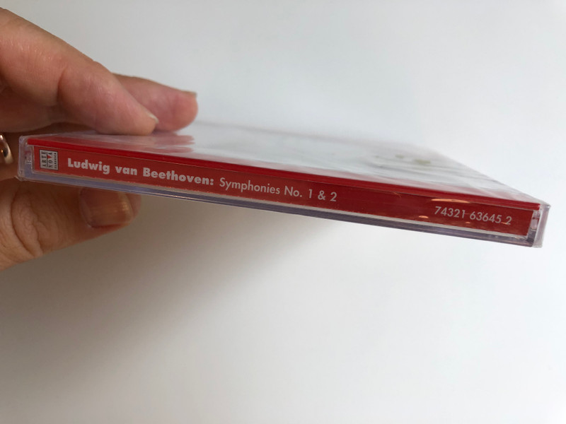 Tonhalle Orchester Zurich, David Zinman - conductor / Ludwig van Beethoven - ‎– Symphony No. 1, Symphony No. 2 / World Premiere Recording on Modern Instruments according to New Barenreiter Edition / Arte Nova Classics ‎Audio CD 1999 / 74321 63645 2