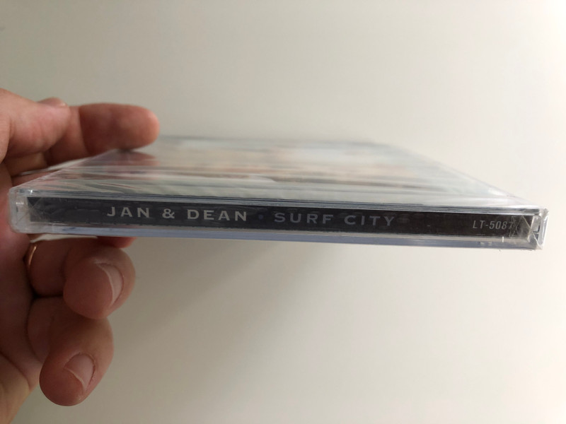 Jan & Dean ‎– Surf City / The Litle Old Lady (From Pasadena), I Get Around, Dead Man's Curve, Fun Fun Fun, Help Me Rhonda / Life Time Records ‎Audio CD / LT 5087