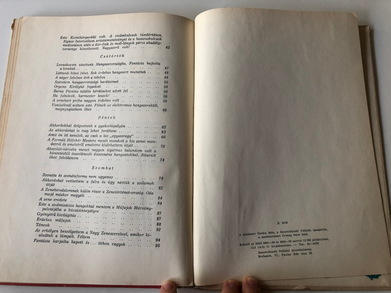 Muzsikus Péter kalandjai by R. Chitz Klára / Rajzos zeneelmélet gyermekeknek és felnőtteknek / Hungarian Musical theory in drawings / Hardcover / Zeneműkiadó 1961 / Illustrations by Hauswirth Magda (MuzsikusPéter)
