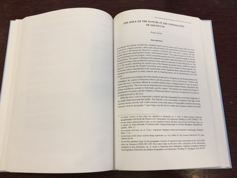 Ten thousand years along the Middle Danube by Gyöngyi Kovács, Gabriella Kulcsár / Life and Early Communities from Prehistory to History / Varia Archaeologica Hungarica / Archaeolingua 2011 (9789639911260)