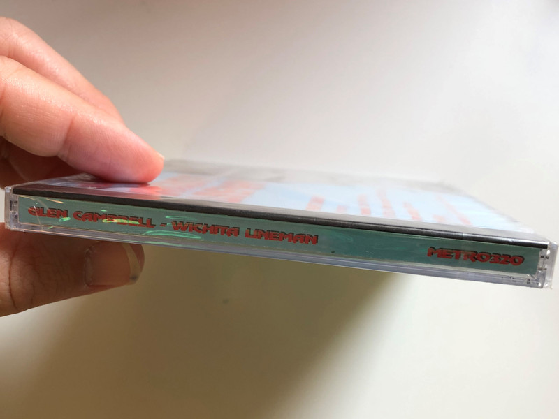 Glen Campbell ‎– Wichita Lineman / Featuring: Crying, Gentle On My Mind, I'm So Lonesome I Could Cry, Amazing Grace, Rollin', Heartache Number Three / Dressed To Kill ‎Audio CD 1999 / METRO320