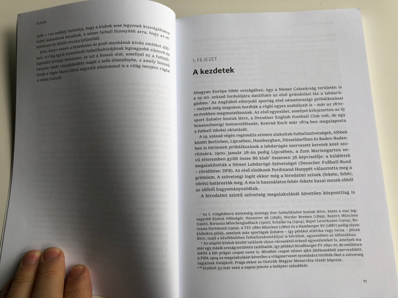 Végül mindig a németek by Dr. Pethő András / Luther kiadó 2016 / German Soccer successes throughout history - Hungarian language book / Paperback (9789633800713)