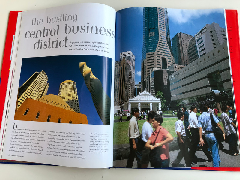 Exciting Singapore - A visual journey by David Blocksidge / Stunning photographs - Engaging & informative text - Singapore travel guide / Periplus Editions HK 2000 / Paperback (9780794606459)