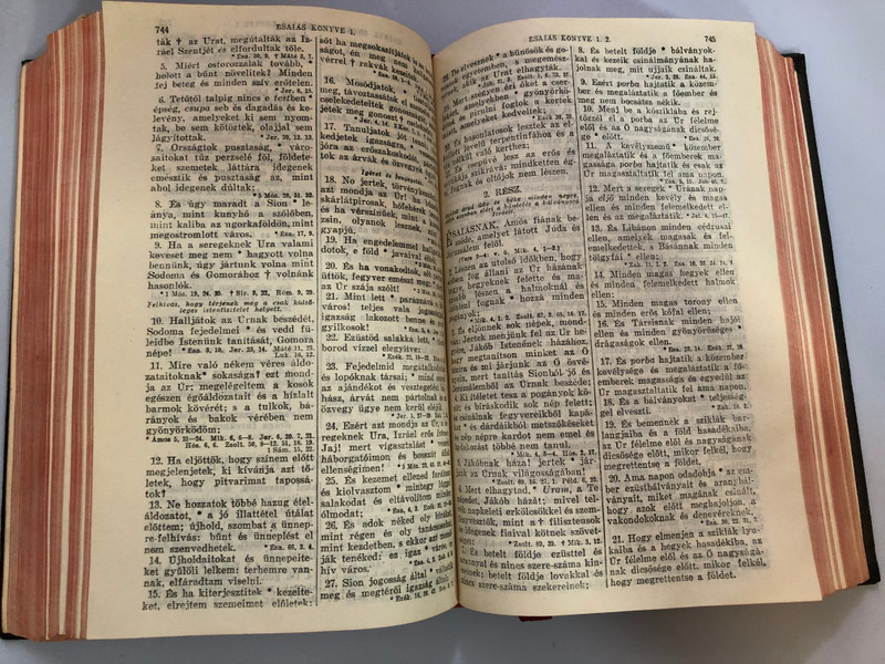 Szent Biblia - Hungarian Karoli Bible / Az eredeti szöveggel egybevetett és átdolgozott kiadás / Magyar Református Egyház 1965 / Hardcover HunKAR / Károli-biblia (HunKaroliBible1965)