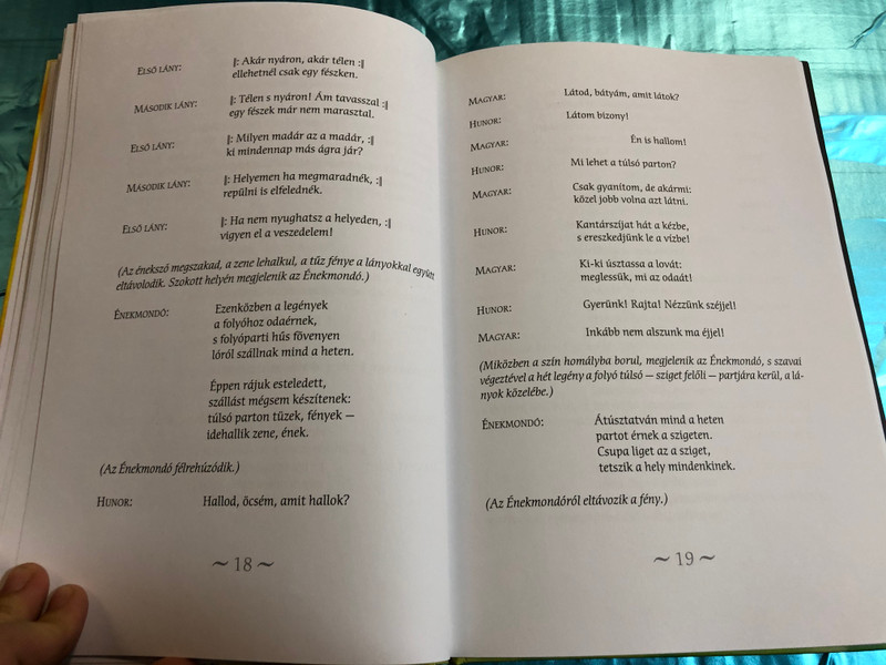 Színre szín - Két mesejáték by Buda Ferenc / Holnap kiadó / Hardcover / Two hungarian drama-plays for children (9789633469149)