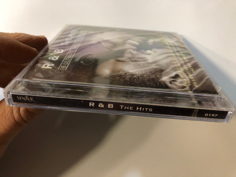 R & B - The Hits - 16 Ultimate Smooth Grooves / I'll Be Missing You, Warum?, I Believe I Can Fly, Du Liebst Mich Nicht, Don't Let Go, Ain't It Just The Way, Lonely, and many more / Master Music Audio CD / 0197