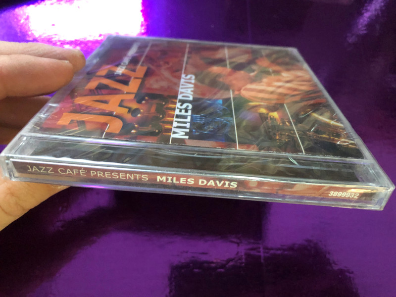 Jazz Café Presents - Miles Davis / Galaxy Audio CD 2001 / 3899932