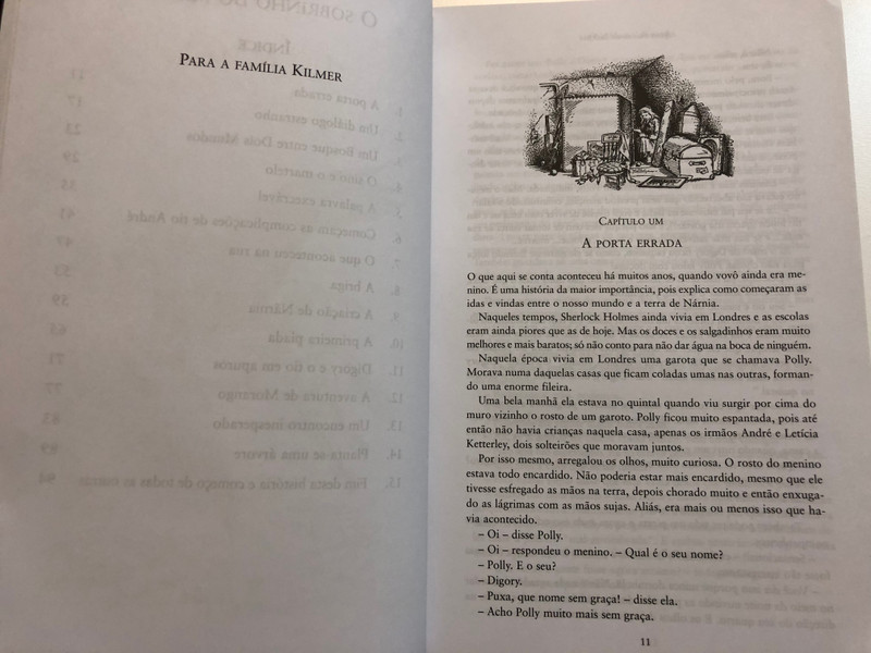 As Cronicas de Nárnia by C. S. Lewis / Portuguese edition of The Complete Chronicles of Narnia / Com ilustracoes de - With Illustrations by Pauline Baynes / Paperback / Martins Fontes 2011 / Translated by Paulo Mendes Campos, Siléda Steuernagel (9788578270698)
