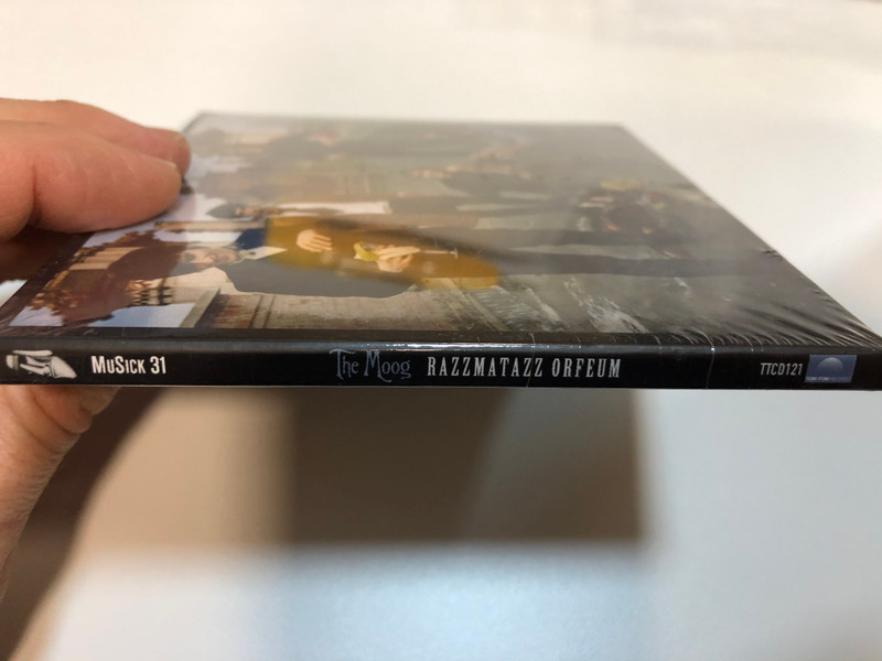 The Moog - Razzmatazz Orfeum / MuSick Recordings Audio CD 2009 / Produced by Geoff Ott, Art Bourasseau / This is Horror, Panic, Whe I see you, Self and Soul, Sphinx / TTCD121 - MuSick 31 (5999524961223)