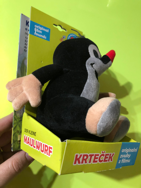 Krtek - Little Mole Talking / With 13 Original Film Sounds + DVD: The Adventures of the Mole 5 - Krtkova Dobrodružstvi / Maulwurf Schprechend / Krtek Mluvici / Beszelő Kisvakond + DVD (8590121487054)
