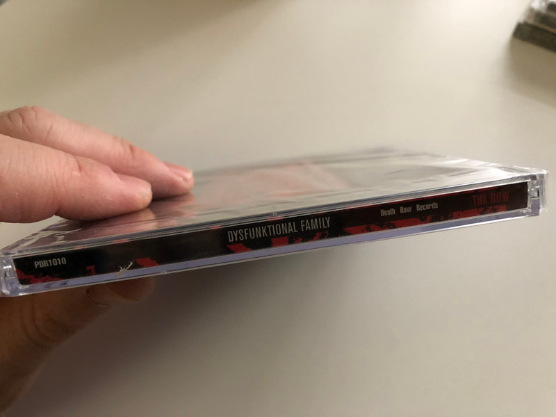 Dysfunktional Family / Ja Rule, Jay-Z, Ashanti, Juvenile, Kurupt, Crooked, N.I.N.A., Danny Boy, Eastwood / Death Row Records Audio CD 2003 / PDR1010