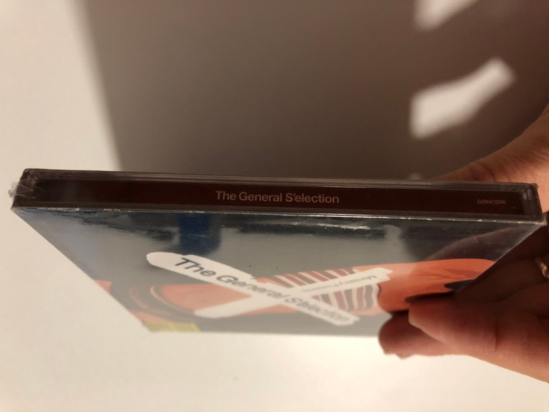 Ministry Presents - The General S'election / The worlds first album created by the people for the dancefloor. The finest club tracks from 1990 to 2002 on a double CD / Distinct'ive Records 2x Audio CD 2002 / DISNCD86