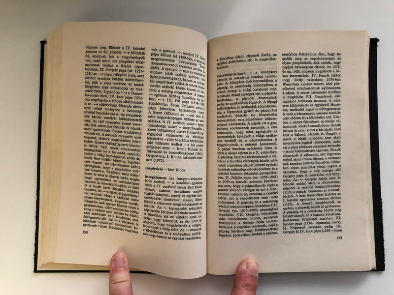 Vallástörténeti kislexikon by Gecse Gusztáv / Második, bővített és részben átdolgozott kiadás / Hungarian language small Encyclopedia on the History of Religions / Kossuth könyvkiadó 1973 / Hardcover / (VallástörténetiKisLexikon)