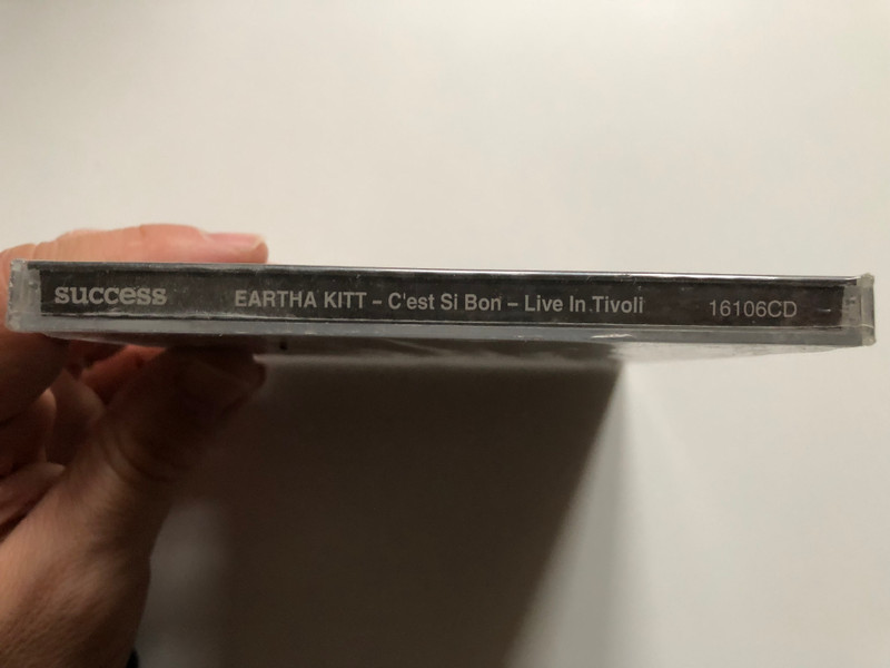 Eartha Kitt – C'est Si Bon - Live In Tivoli / Old Fashioned Girl, Love For Sale, Little White Lies, Lola Lola, and many more... / Success Audio CD 1993 / 16106CD