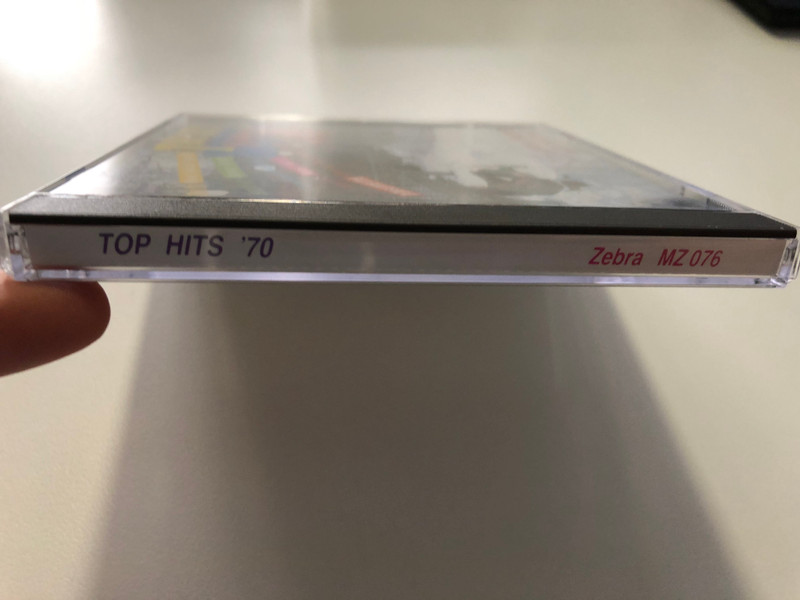 Top Hits '70 / Sailing, Without You, Season in the sun, Draga Alice, Valaki Vár, In the summer time - Itt A Tűzes Nyár / A 70-es Evek Legnagyobb Vilagslagerei Magyarul / Zebra Audio CD 1993 / MZ 076