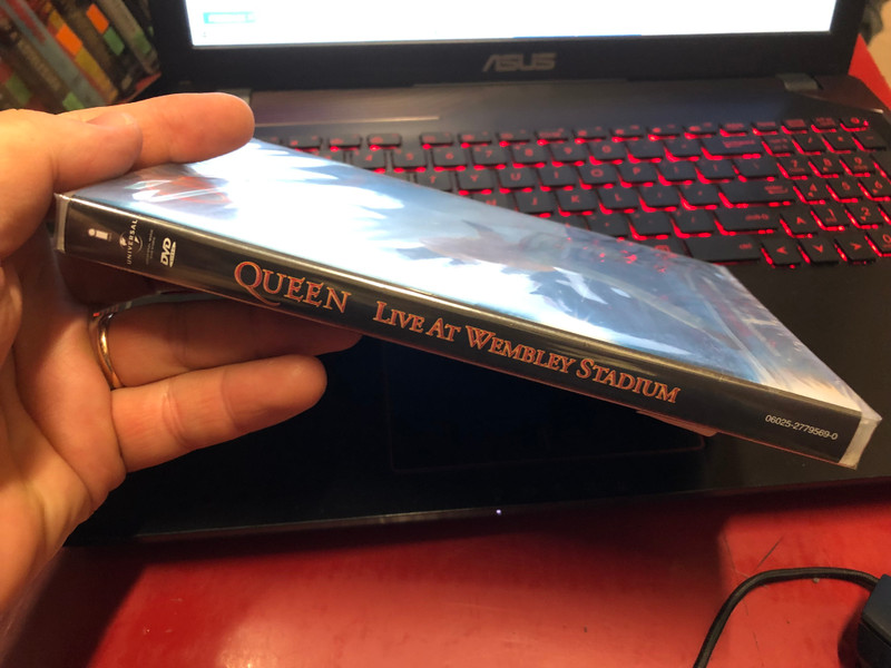 Queen - Live at Wembley Stadium (25th Anniversary Edition) / 2 DVDs / Produced by: Simon Lupton and Rhys Thomas (602527795690)