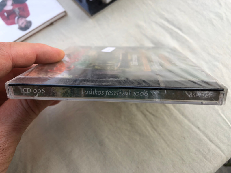 Ladikos Fesztivál Mecsér 2006 / Csík Zenekar, Vándor Vokál es barataik, Söndörgő egyuttes, Berkó egyuttes, Muzsikás egyuttes / Ladikos Közhasznú Alapítvány Audio CD 2007 / LCD-006