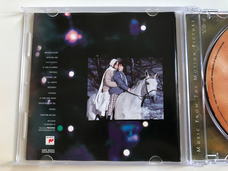 Stepmom - Music Composed and Conducted by John Williams / Guitar Solos By Christopher Parkening / Julia Robert, Susan Sarandon, Ed Harris / Sony Classical Audio CD 1998 / SK 61649